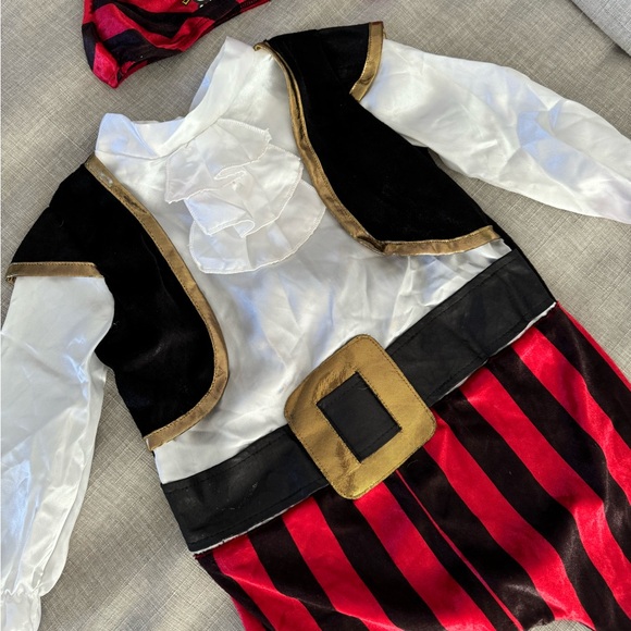 Pirate costume 12-18 months - Picture 9 of 13